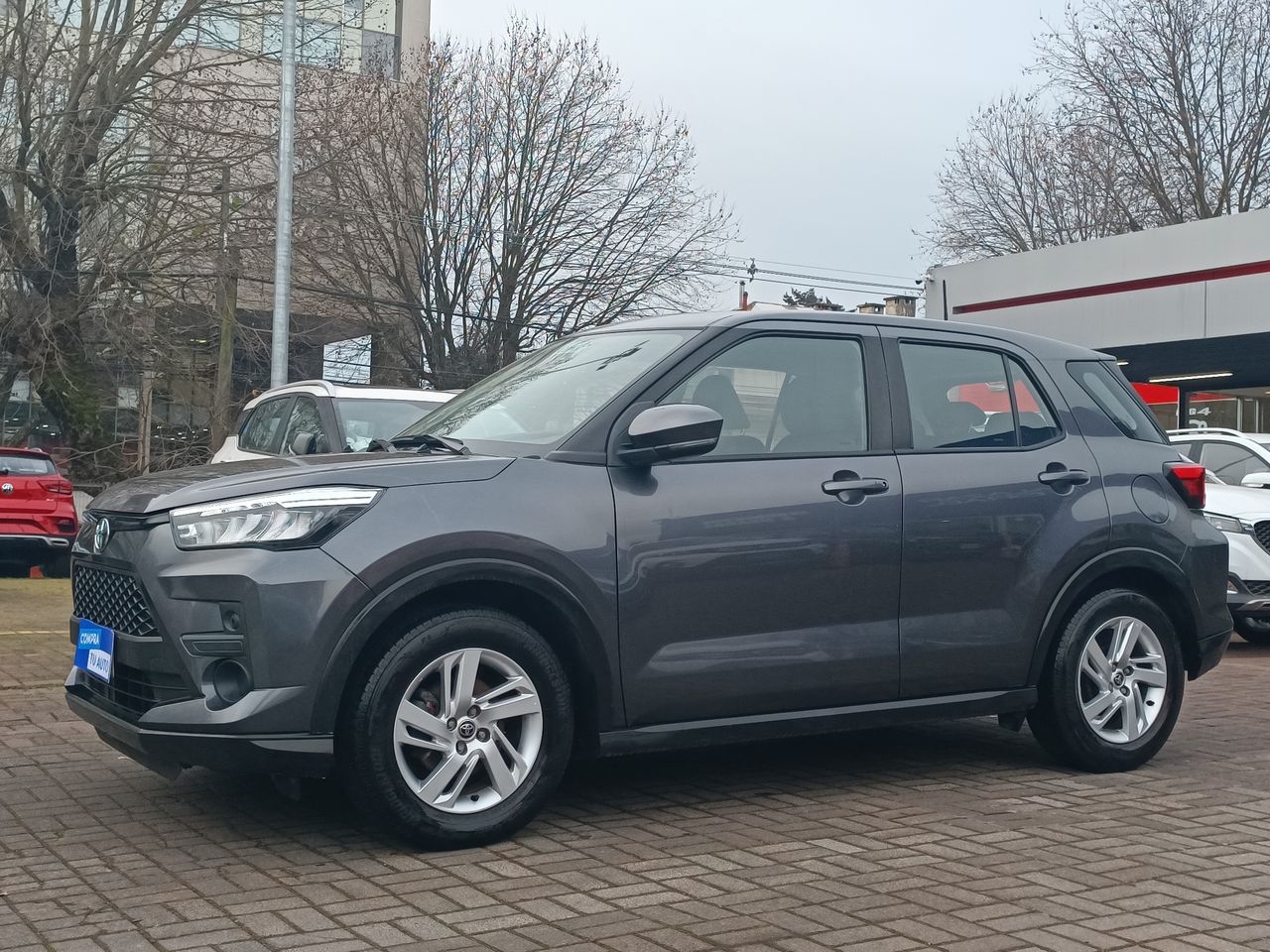 TOYOTA - 3