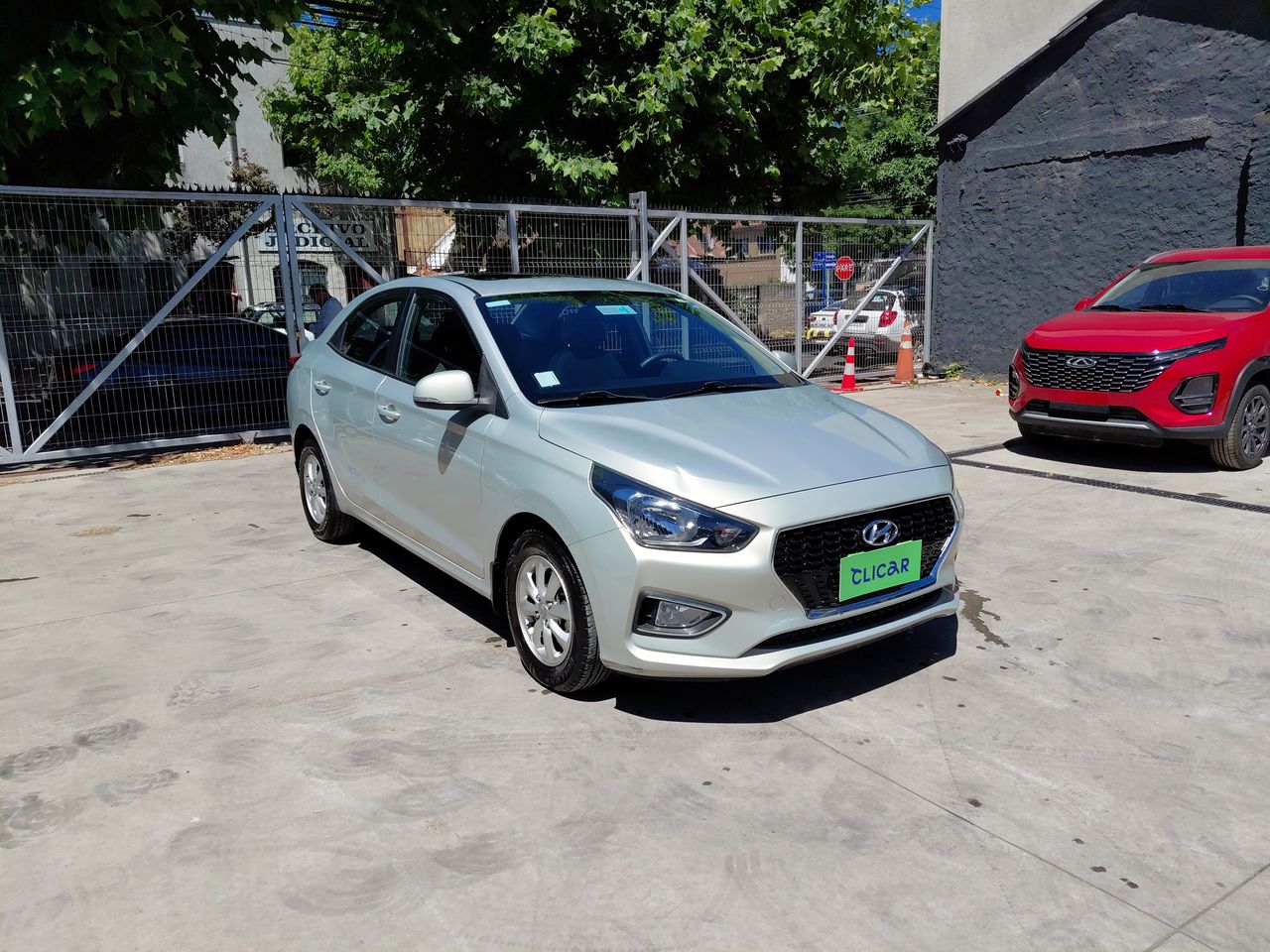 HYUNDAI - 1