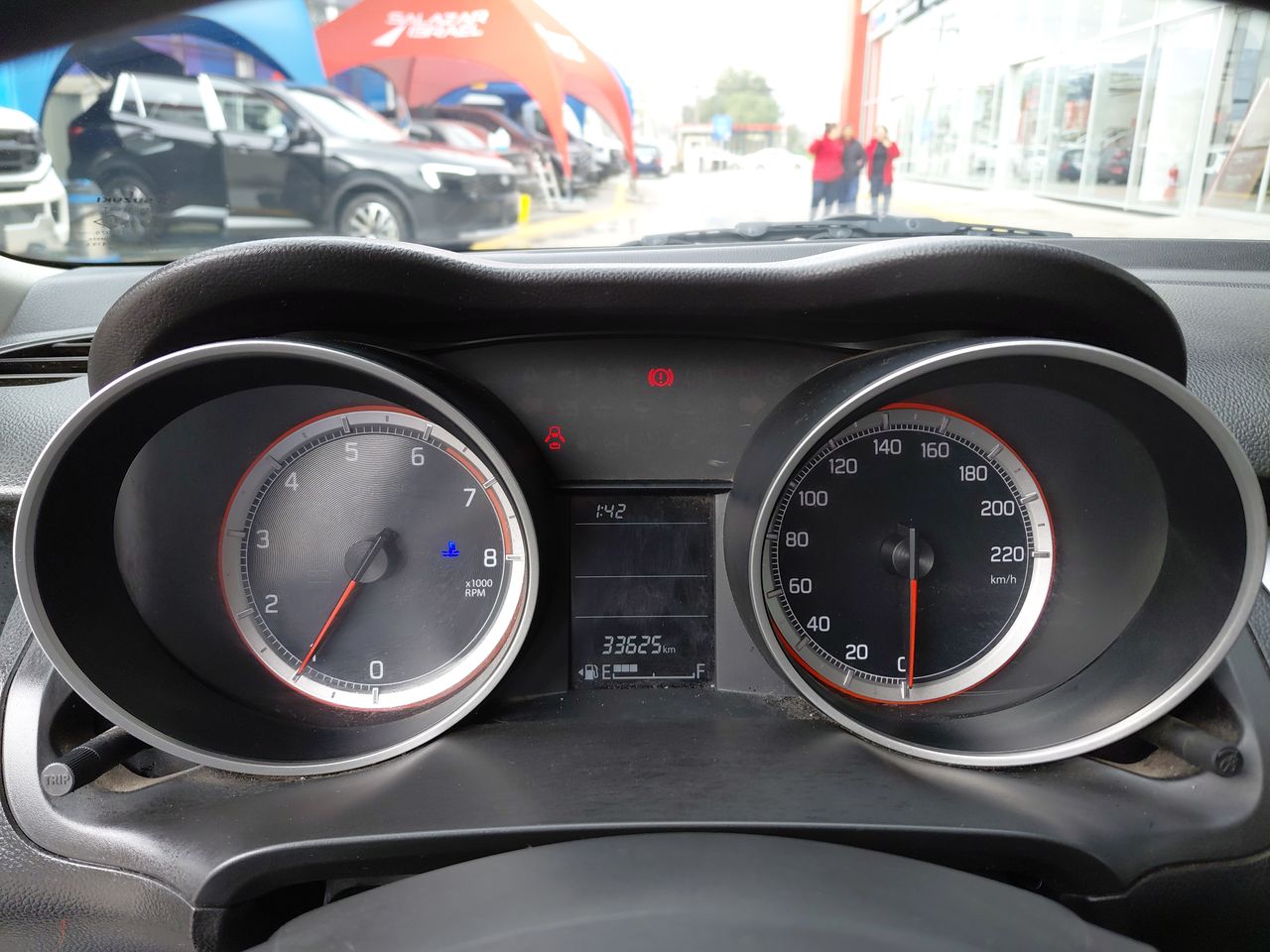 Maxus T60 — foto 19 de 25