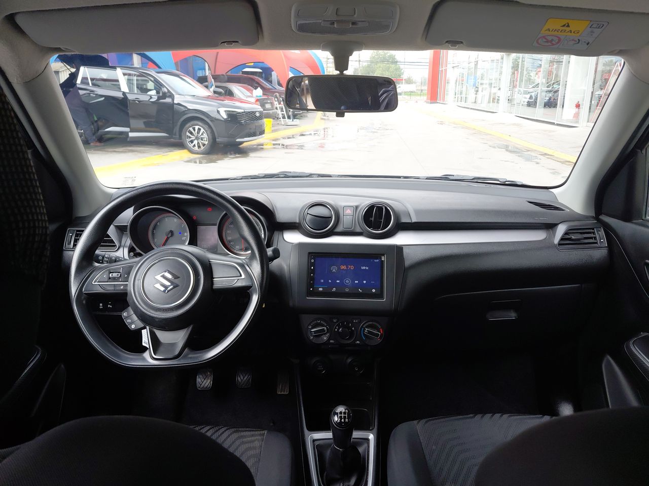 Maxus T60 — foto 23 de 25
