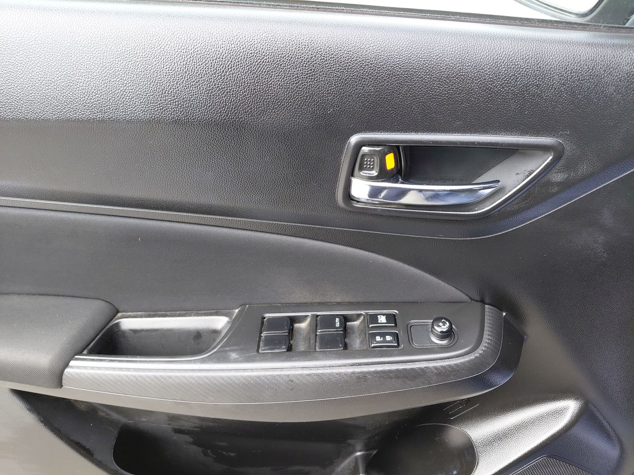 Maxus T60 — foto 15 de 25