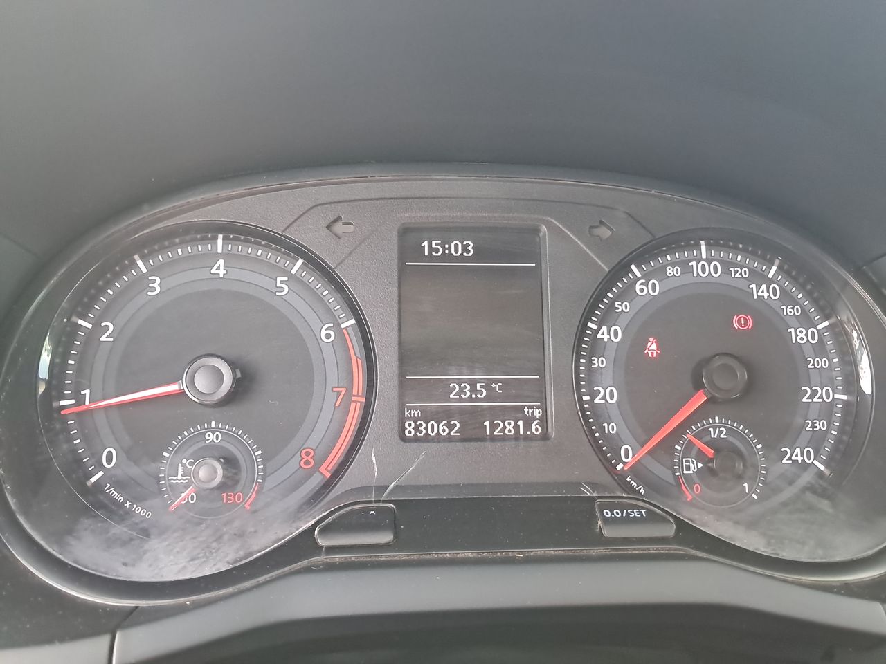 VOLKSWAGEN - 26