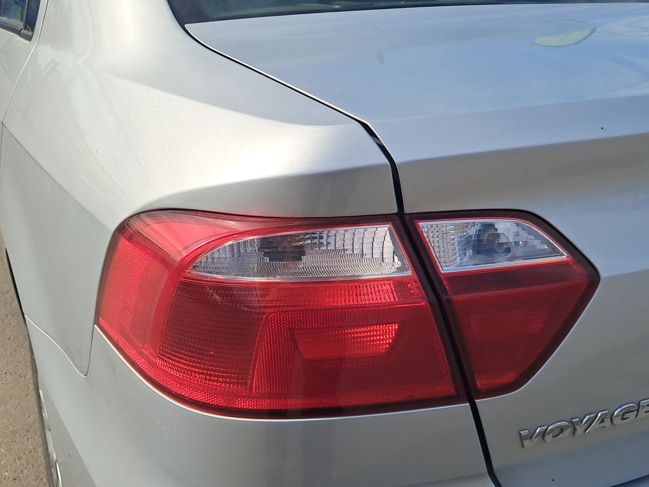 VOLKSWAGEN - 19