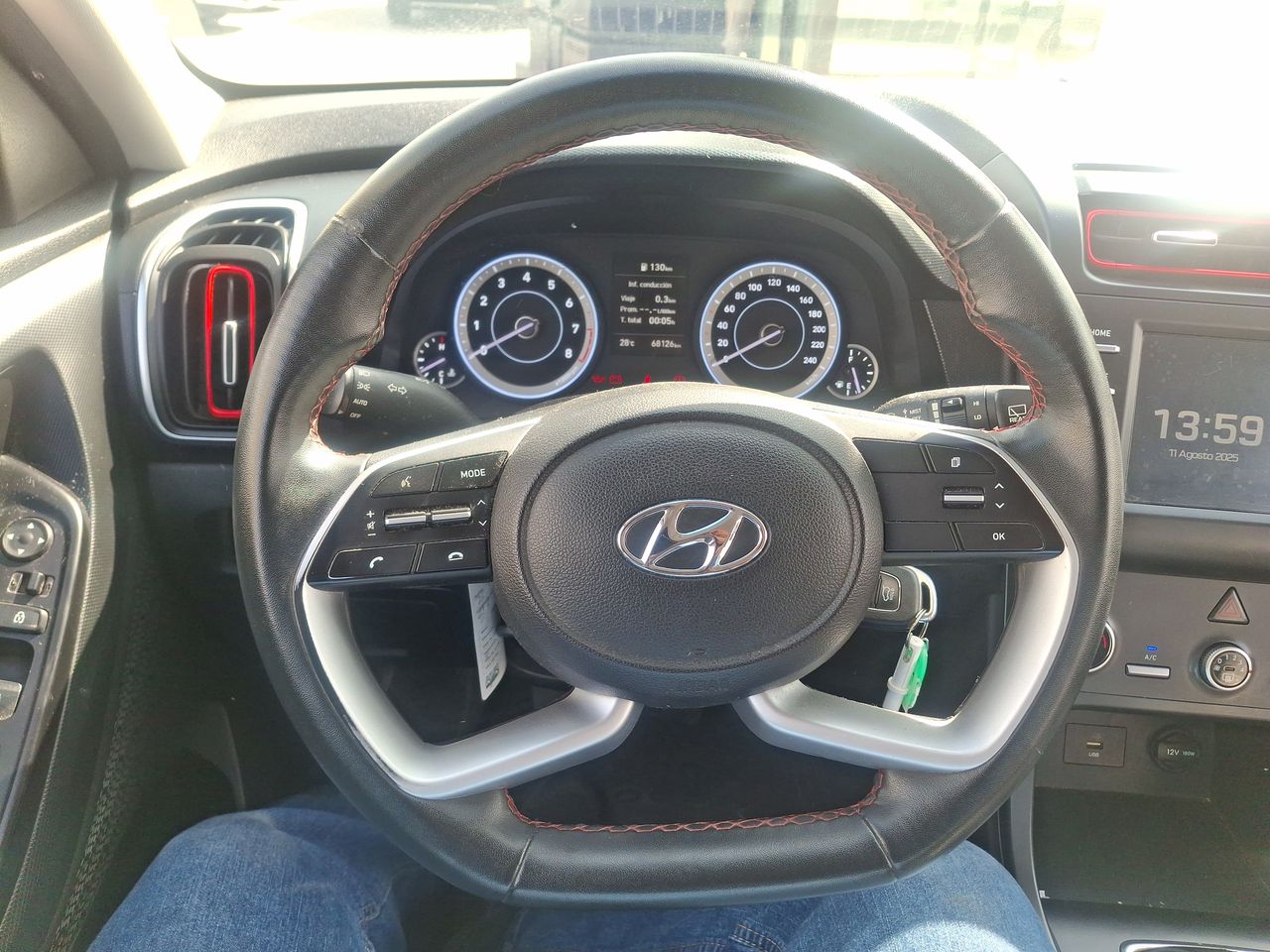 HYUNDAI - 23