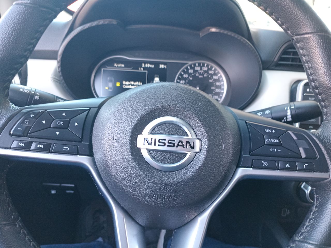 NISSAN - 24