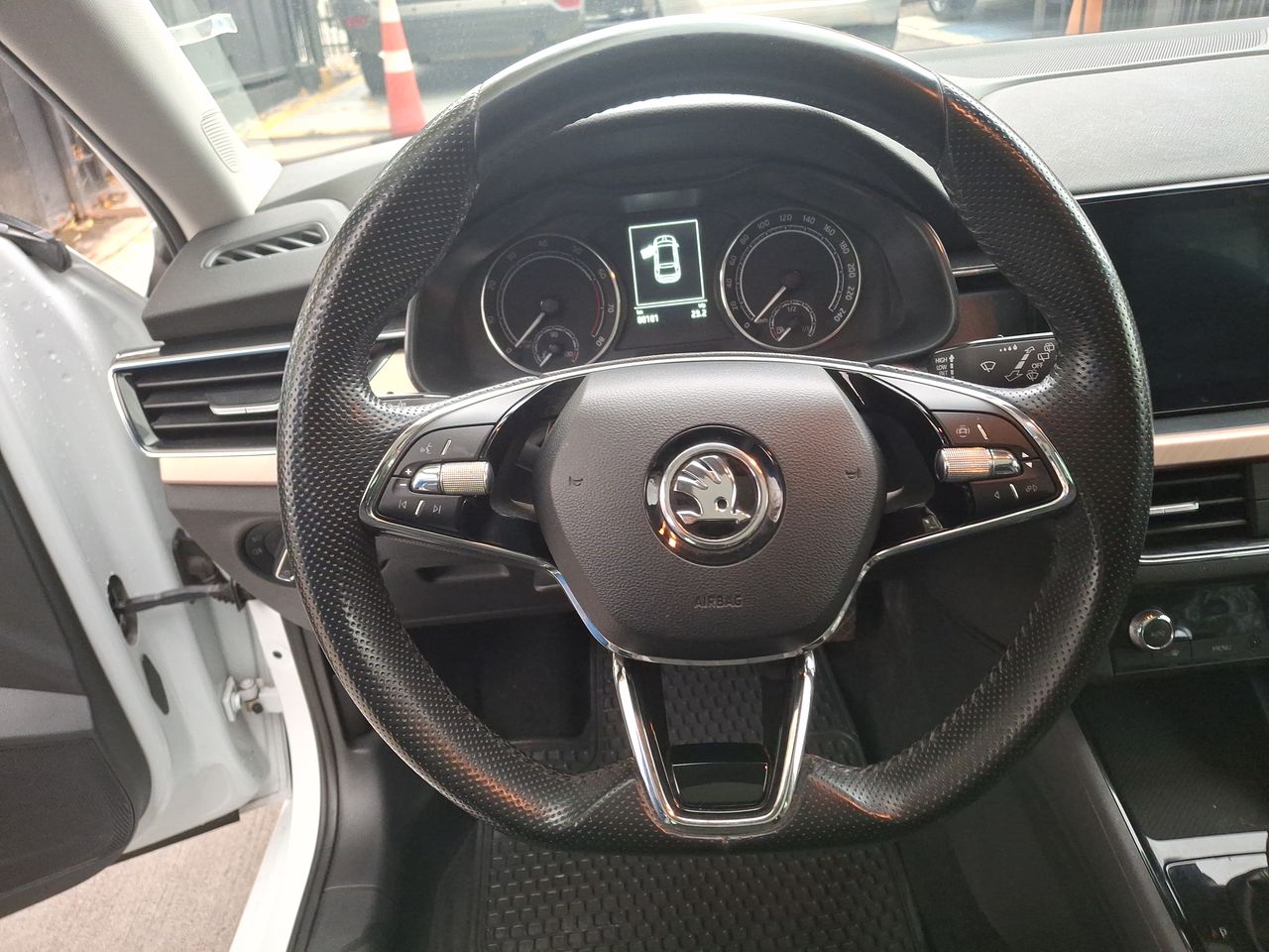 SKODA - 23