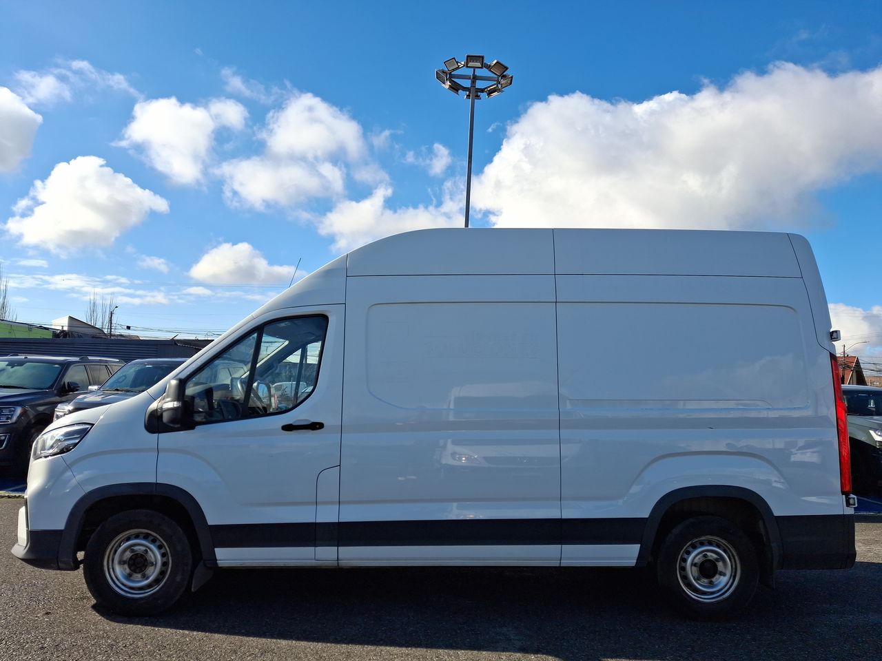 MAXUS - 4