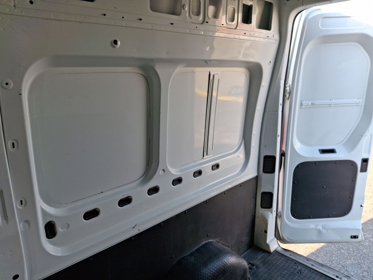 MAXUS - 12