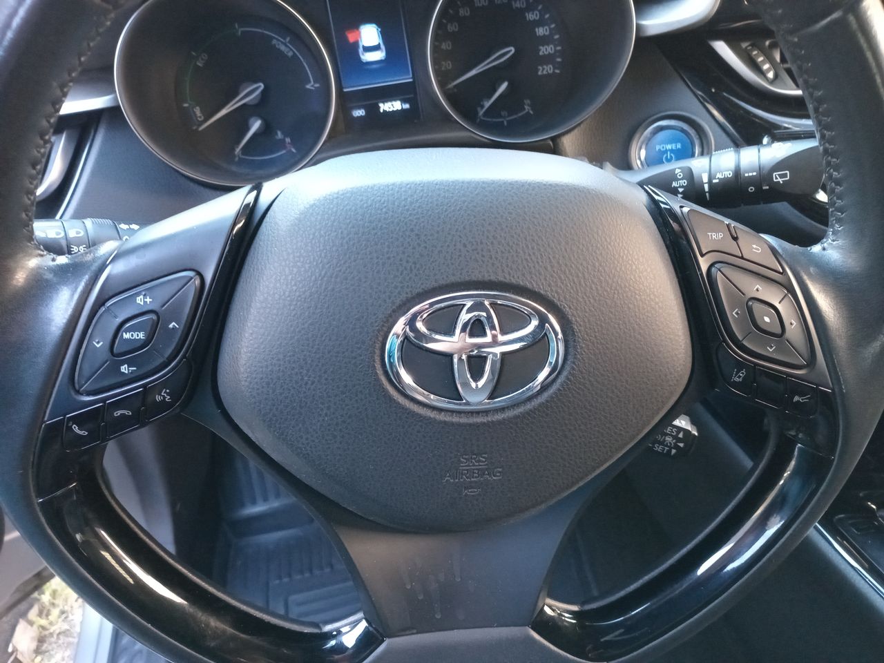 TOYOTA - 27