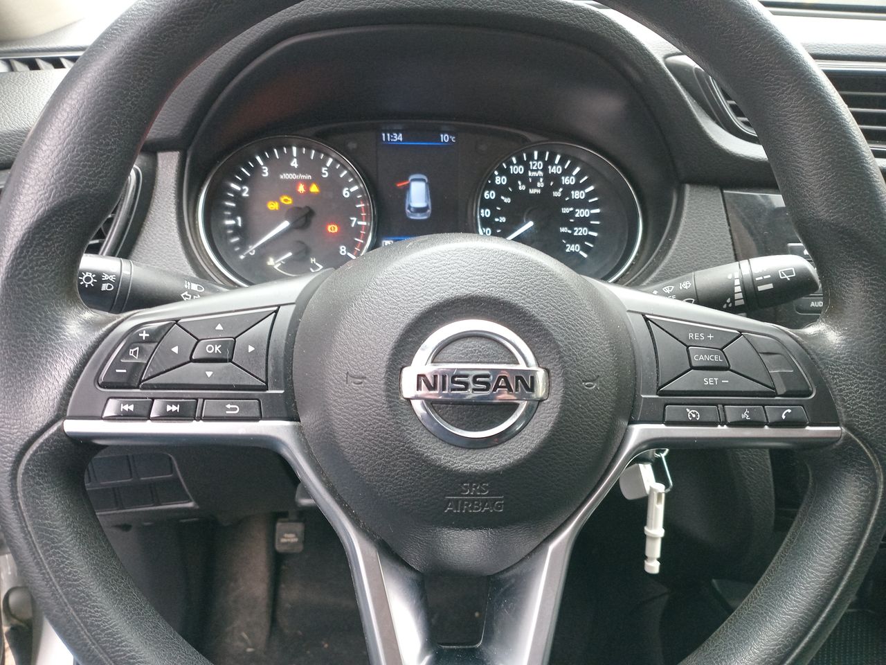 NISSAN - 25