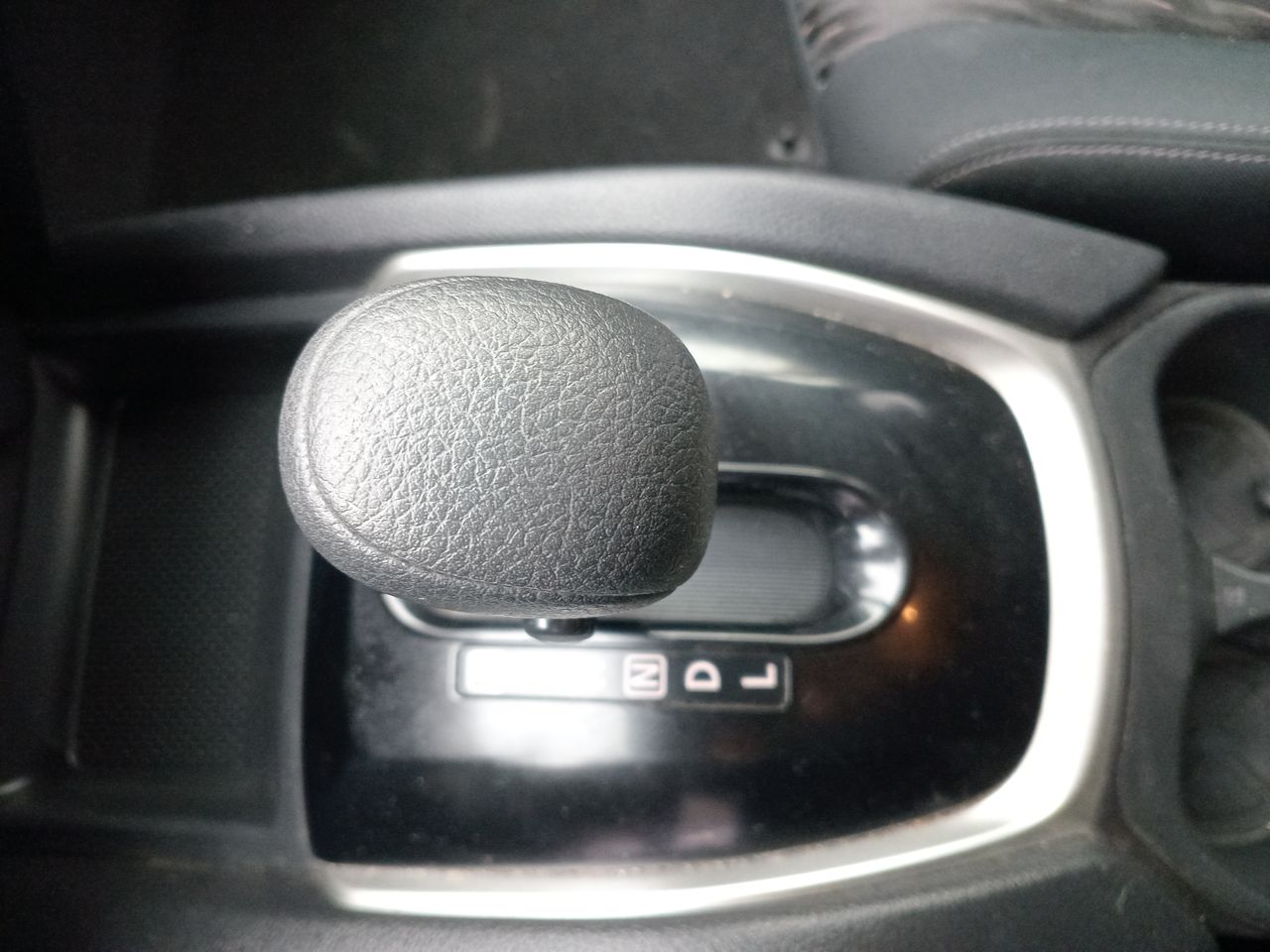 NISSAN - 30