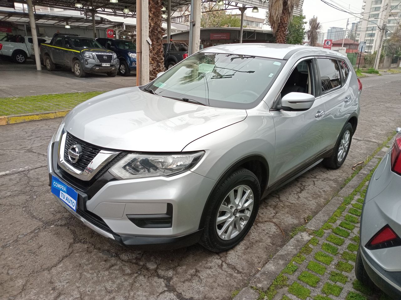 NISSAN - 3