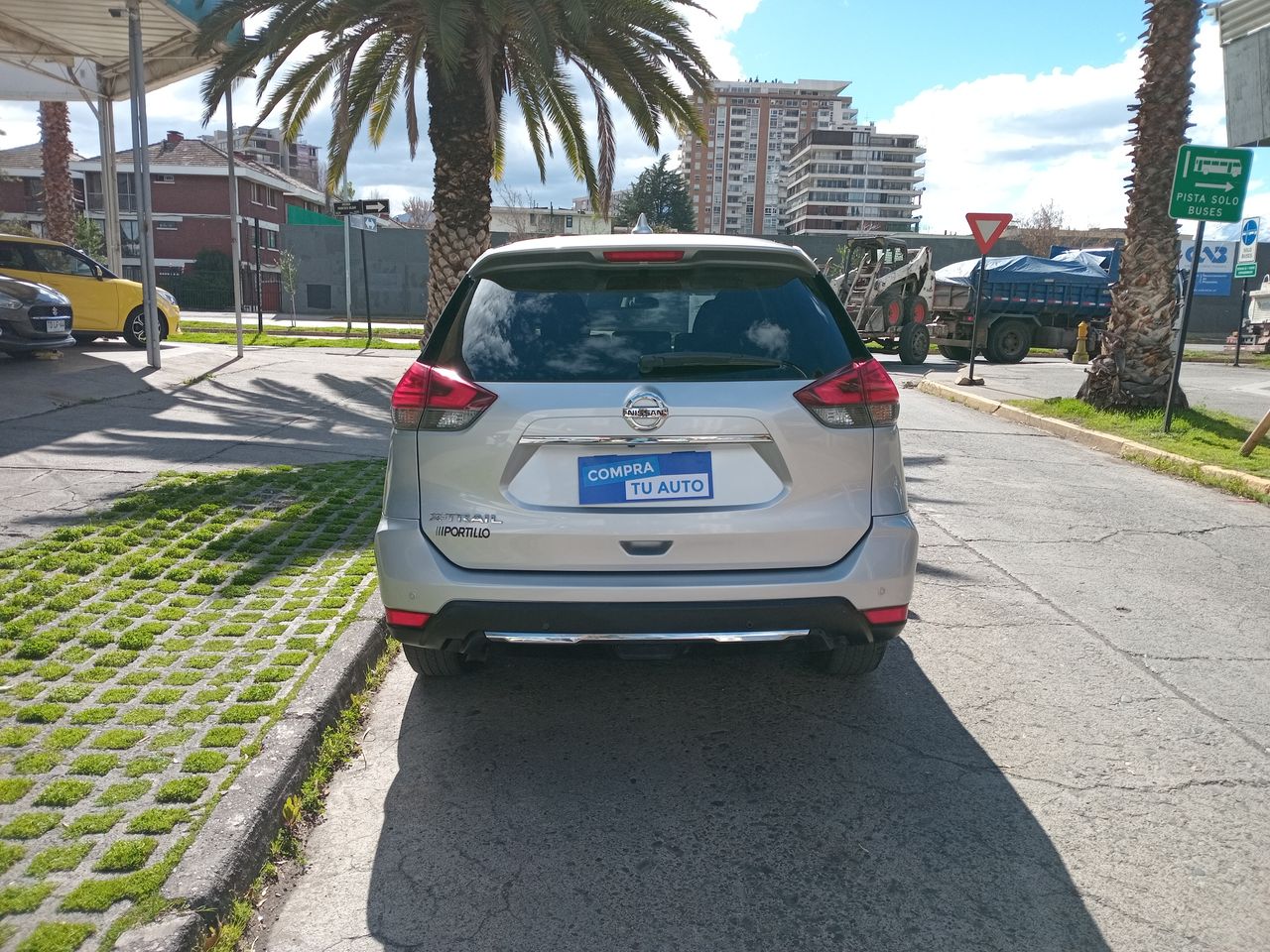 NISSAN - 6