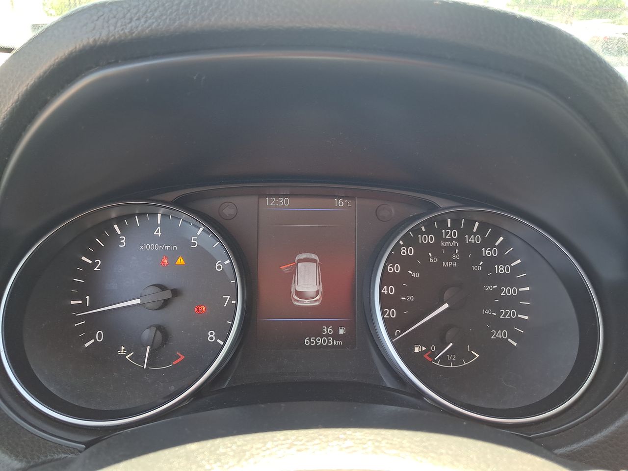 NISSAN - 25