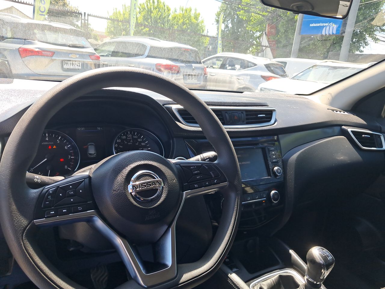 NISSAN - 30