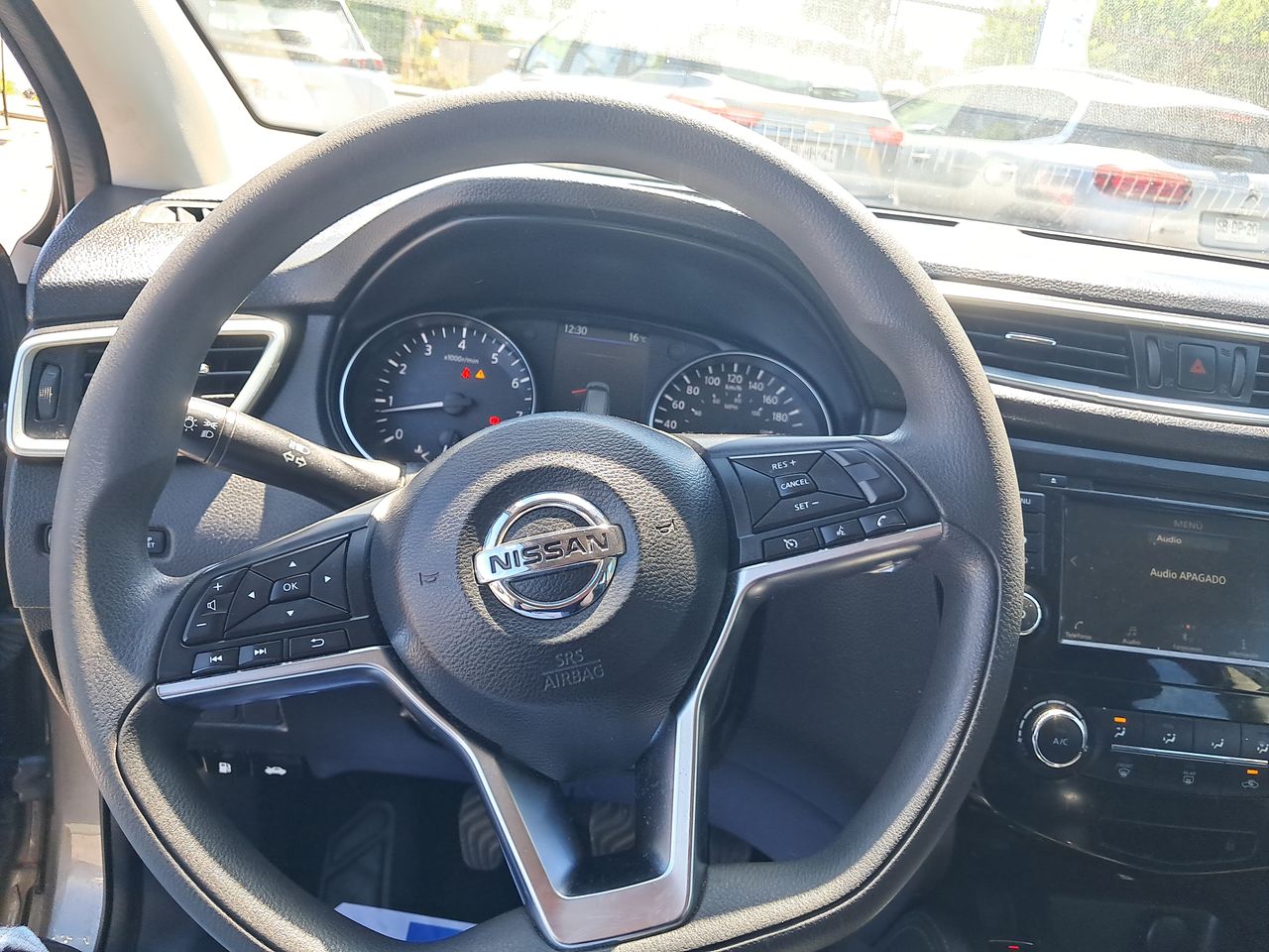 NISSAN - 23