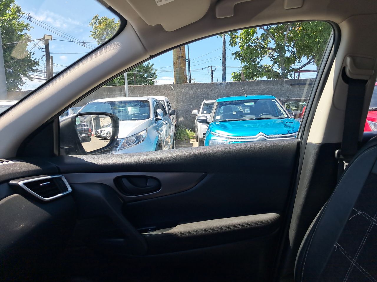 NISSAN - 10