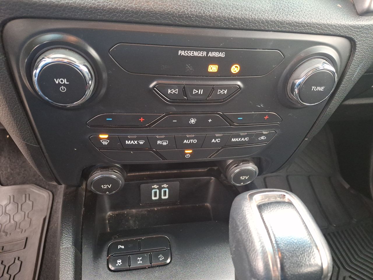 Ford Ranger — foto 23 de 28