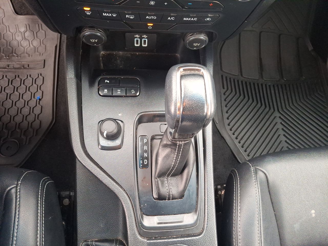 Ford Ranger — foto 24 de 28