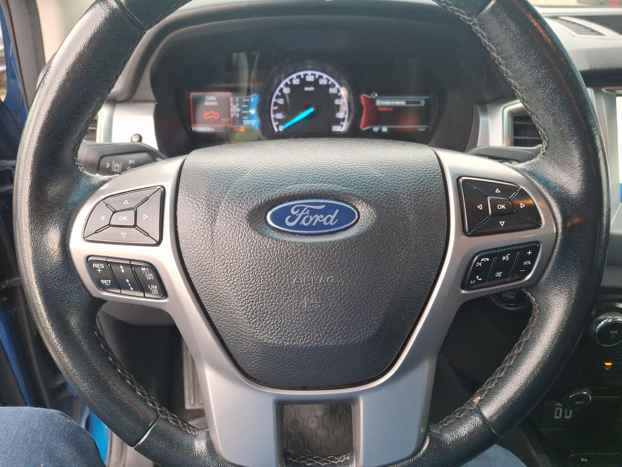 Ford Ranger — foto 18 de 28