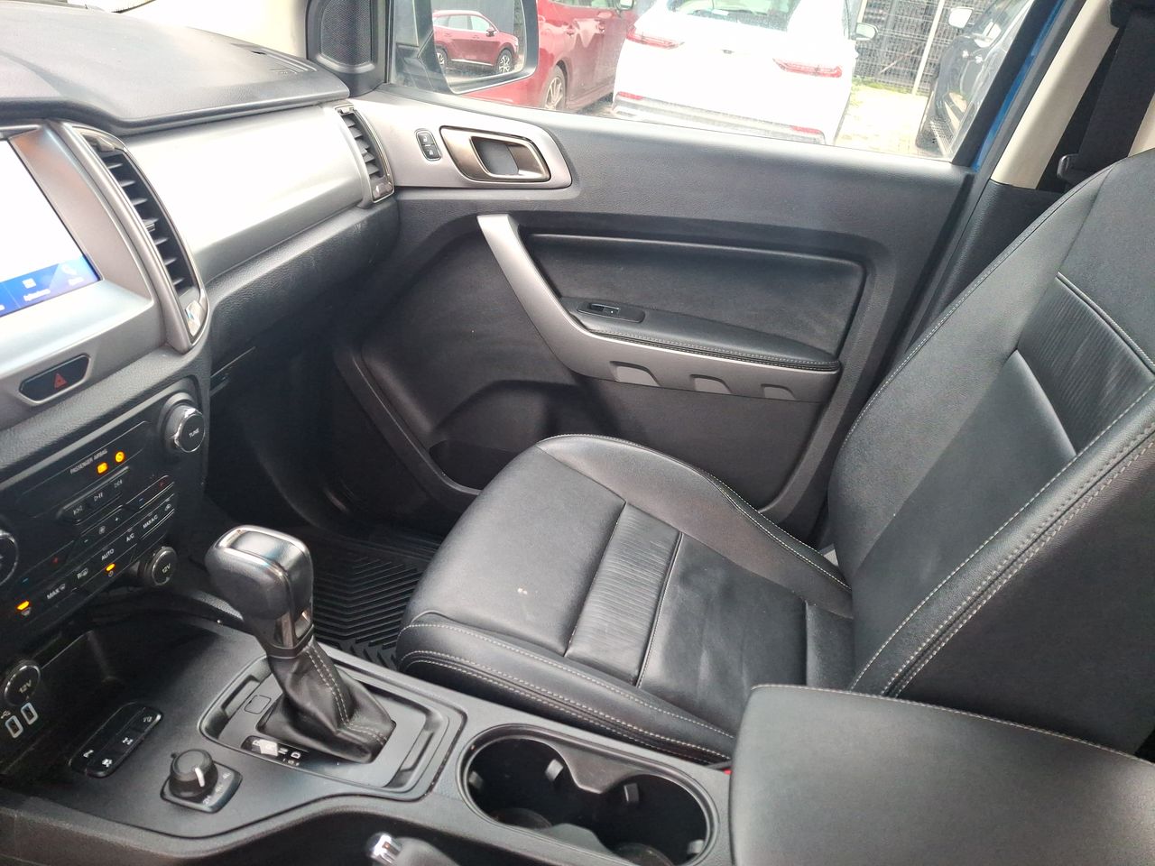 Ford Ranger — foto 9 de 28