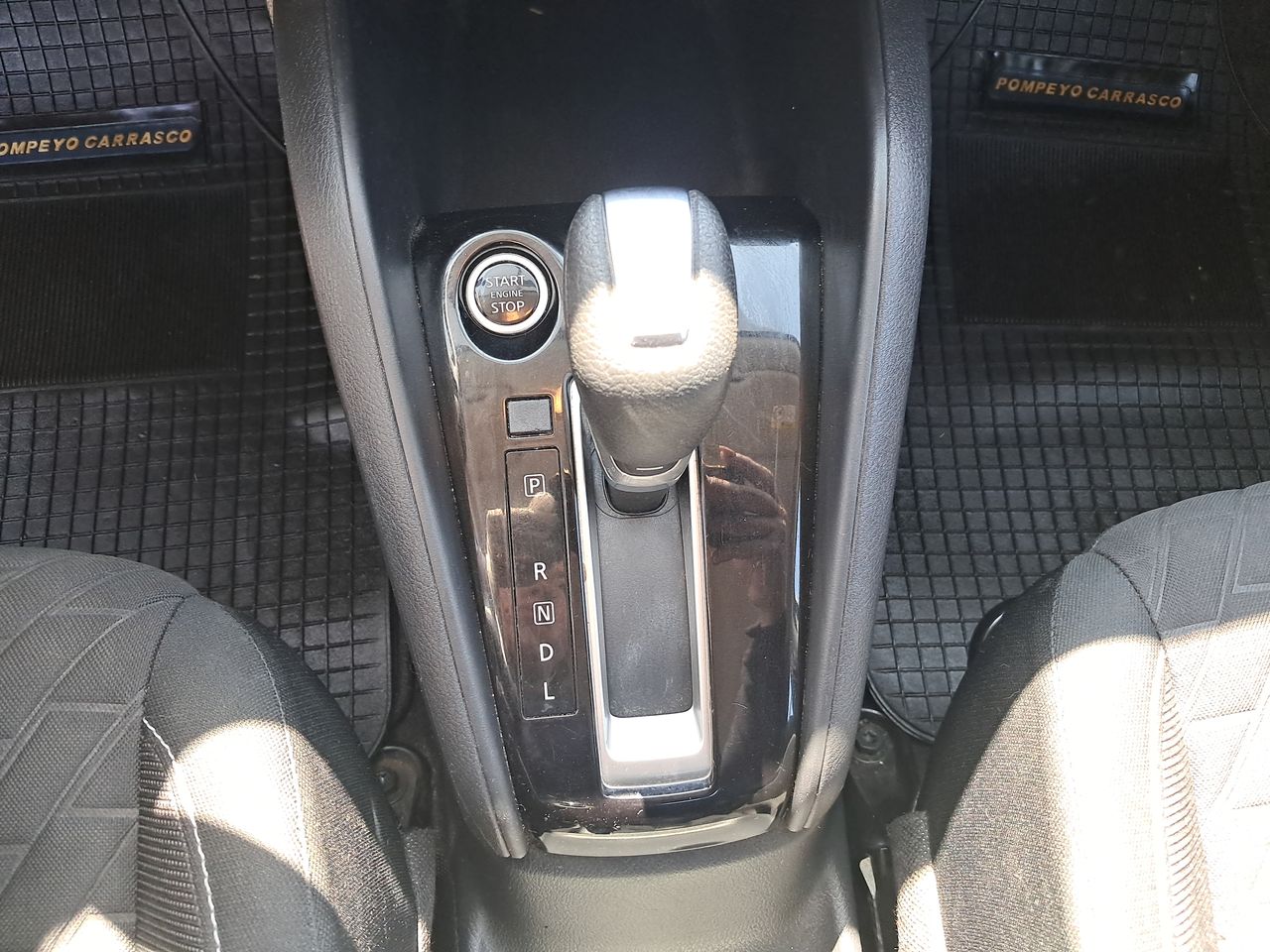 NISSAN - 30