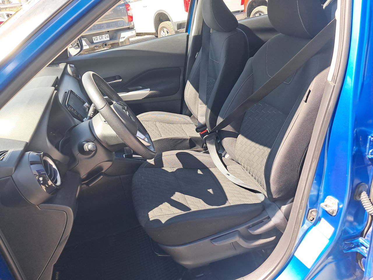NISSAN - 23