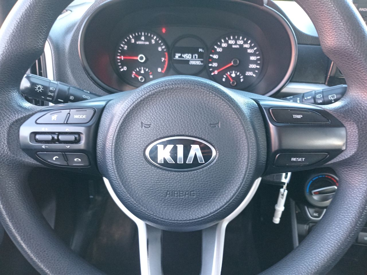 KIA - 25