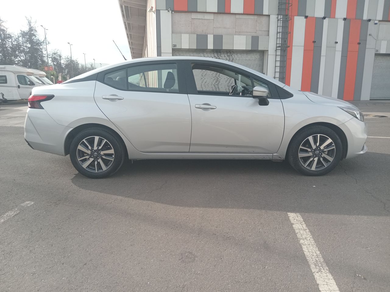 NISSAN - 8