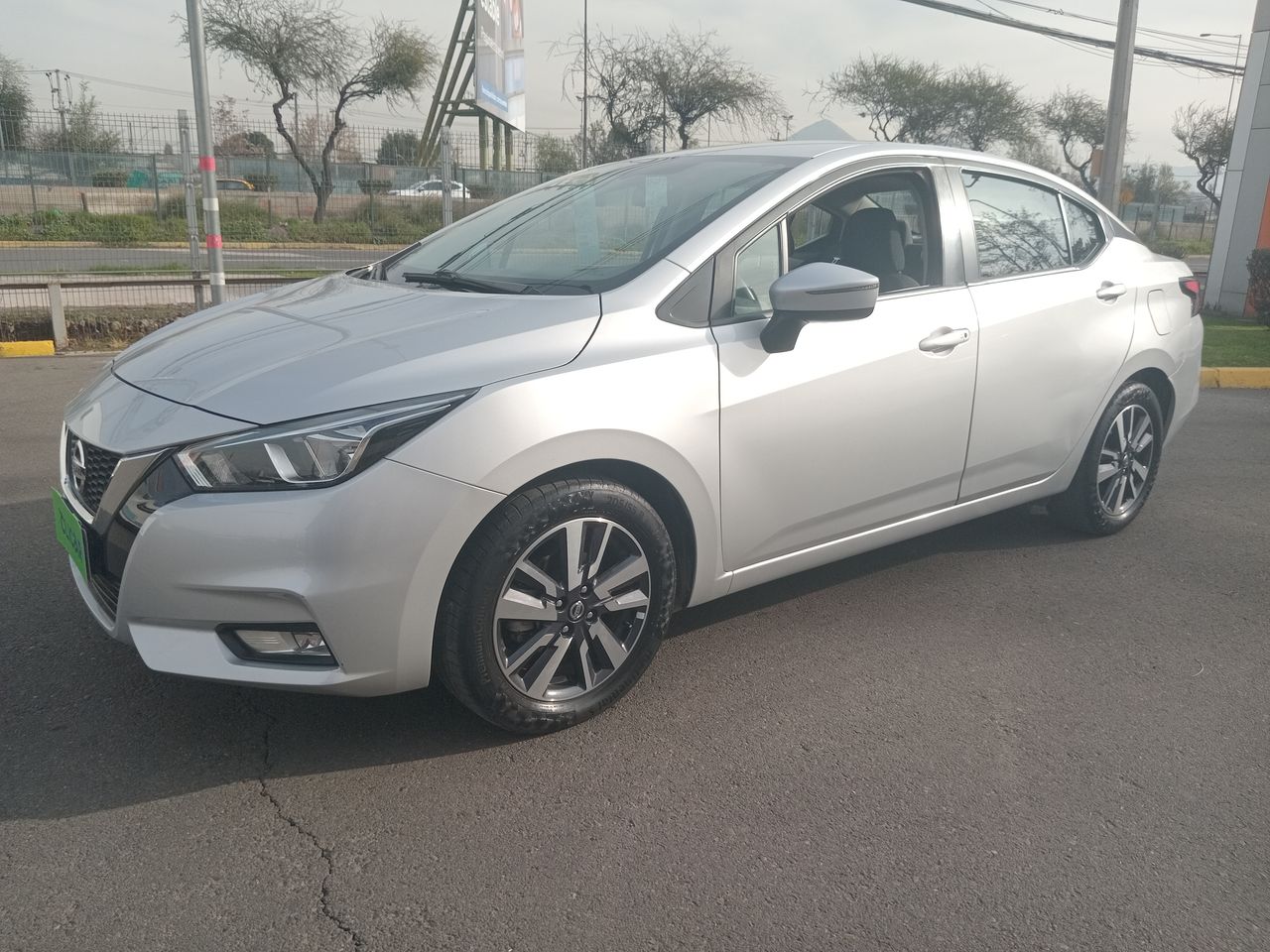NISSAN - 3