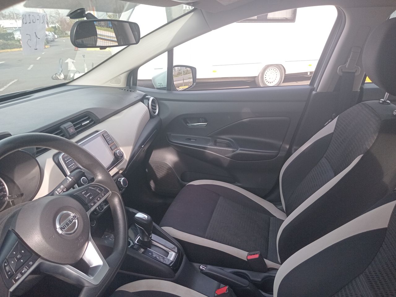 NISSAN - 10