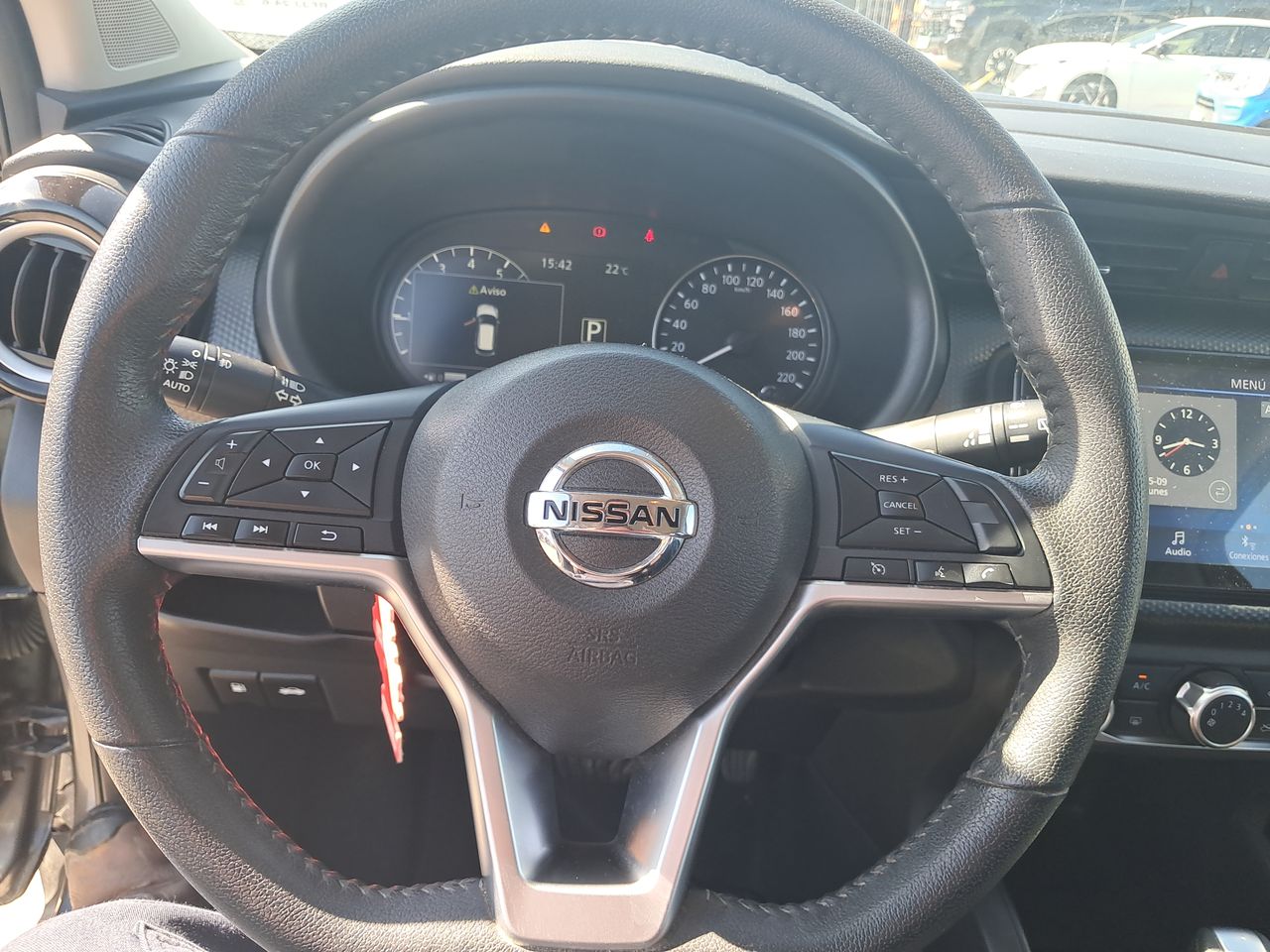 NISSAN - 25
