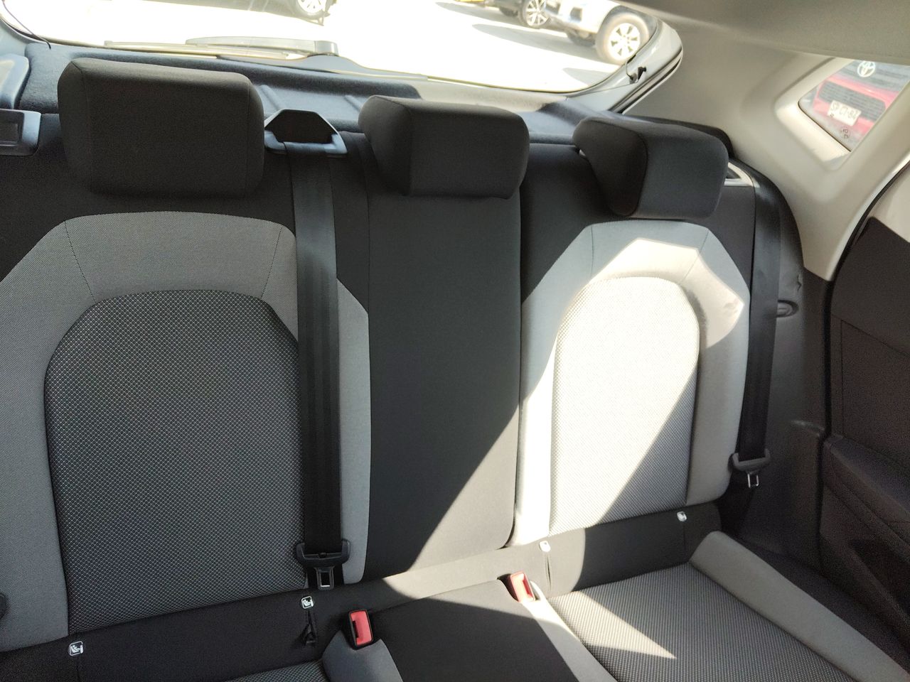 SEAT - 16