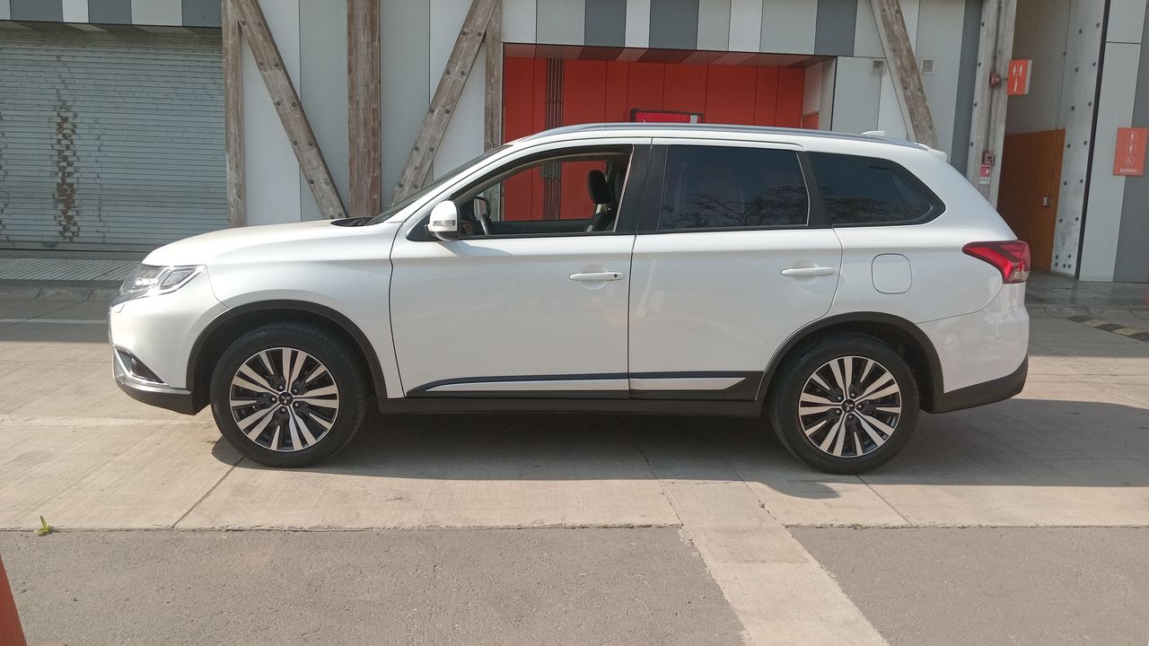 MITSUBISHI - 4