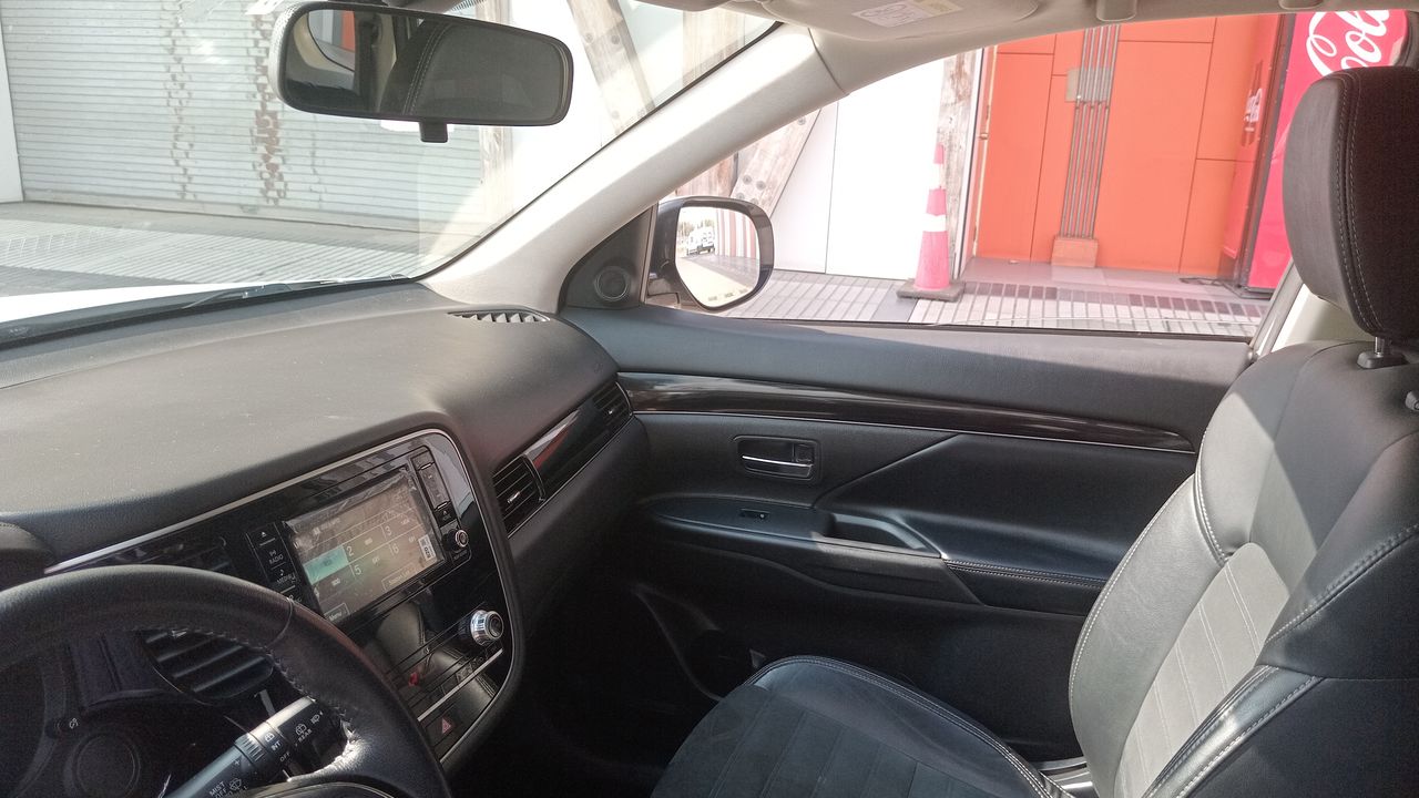 MITSUBISHI - 10
