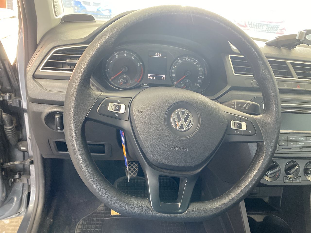 VOLKSWAGEN - 15