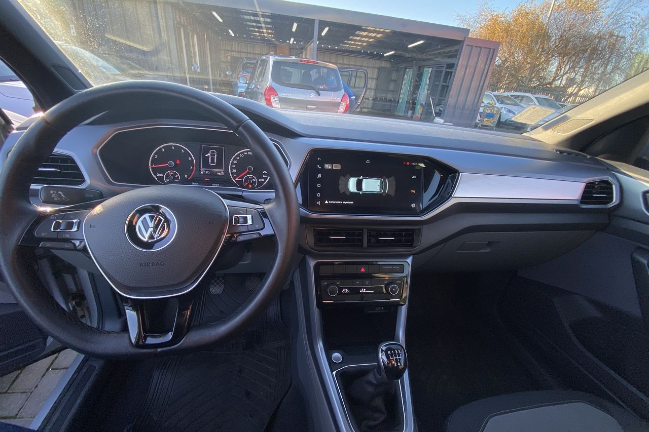 VOLKSWAGEN - 31