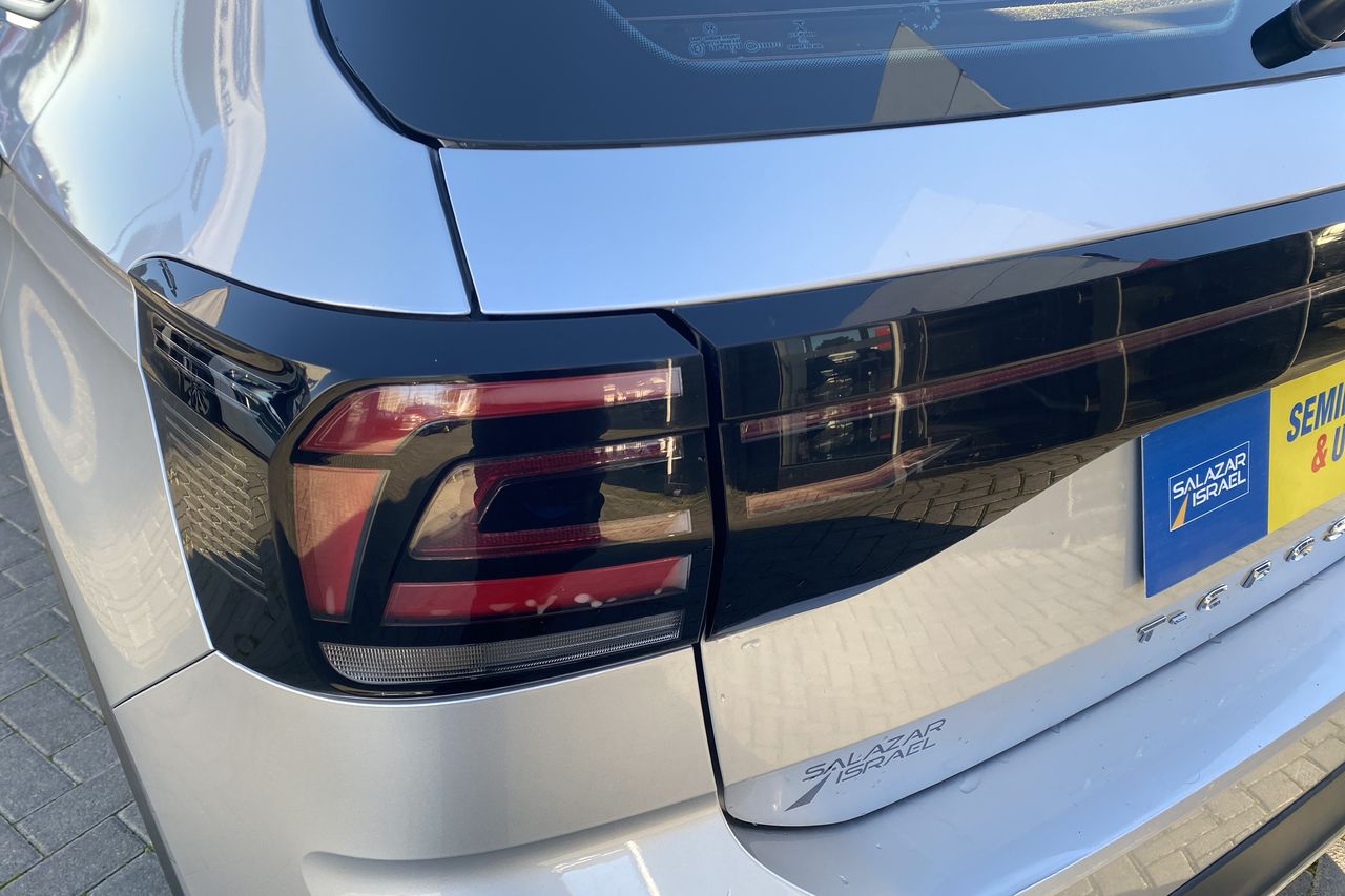 VOLKSWAGEN - 20