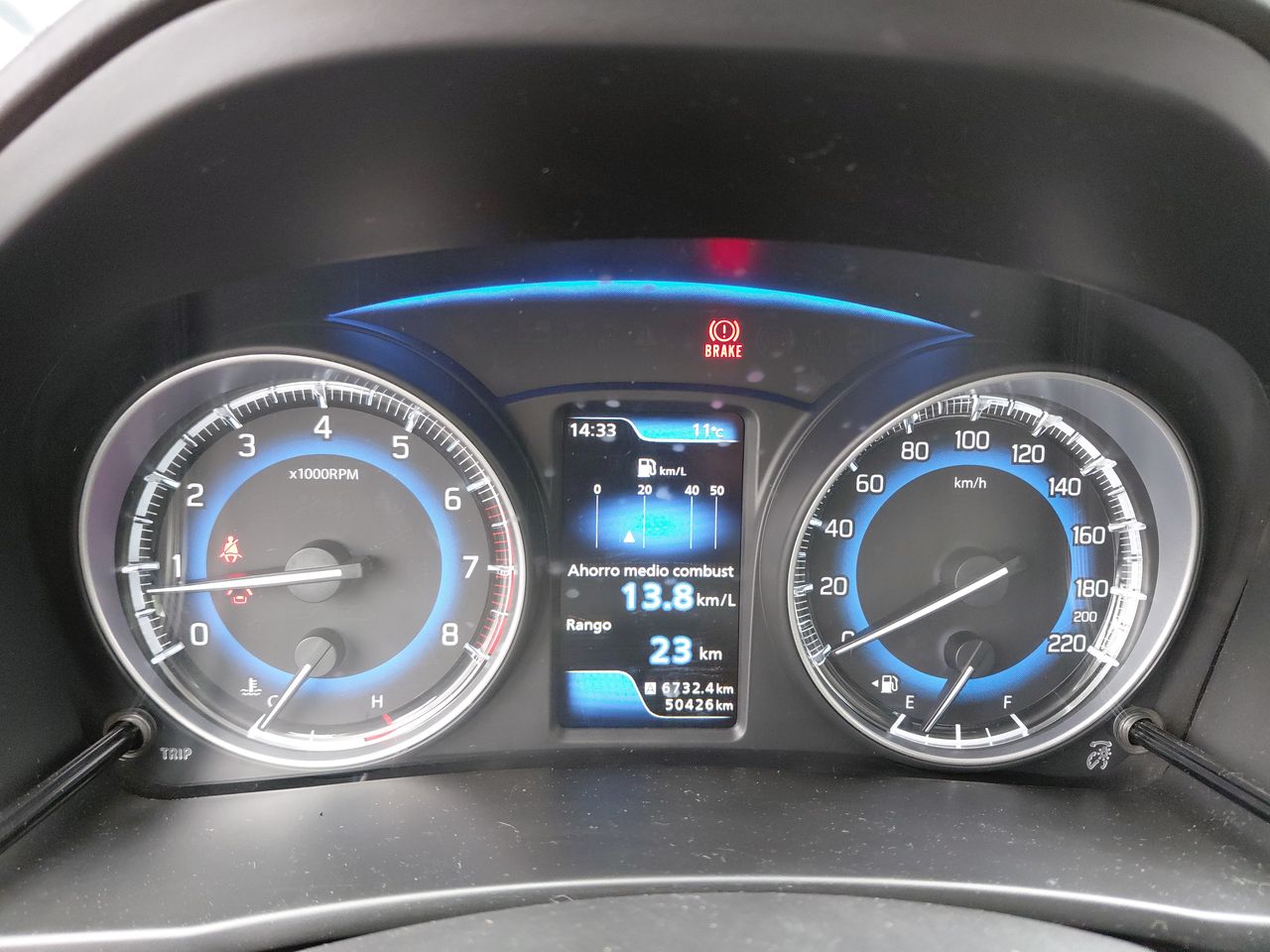 Suzuki Baleno — foto 18 de 26