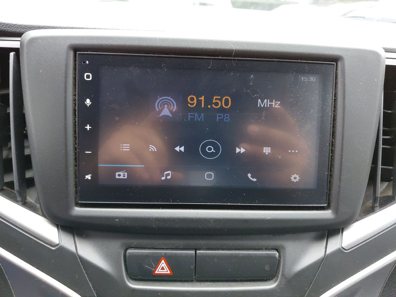 Suzuki Baleno — foto 19 de 26