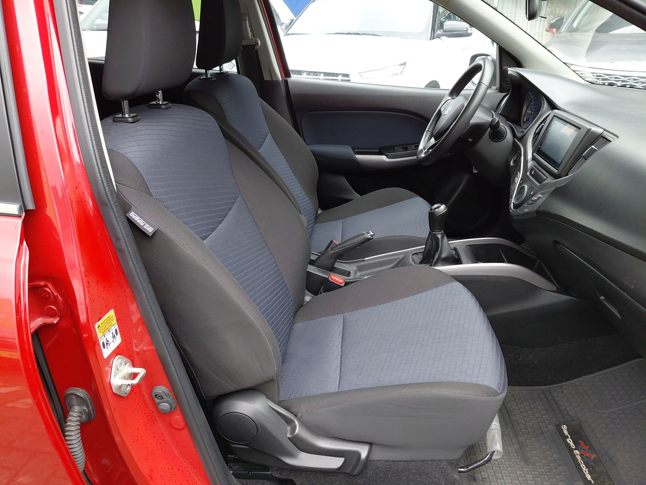Suzuki Baleno — foto 24 de 26