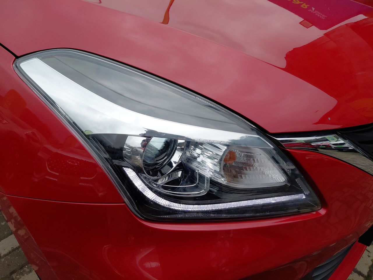 Suzuki Baleno — foto 9 de 26