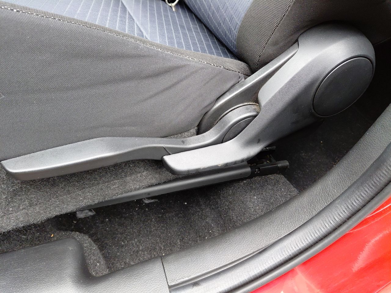 Suzuki Baleno — foto 14 de 26