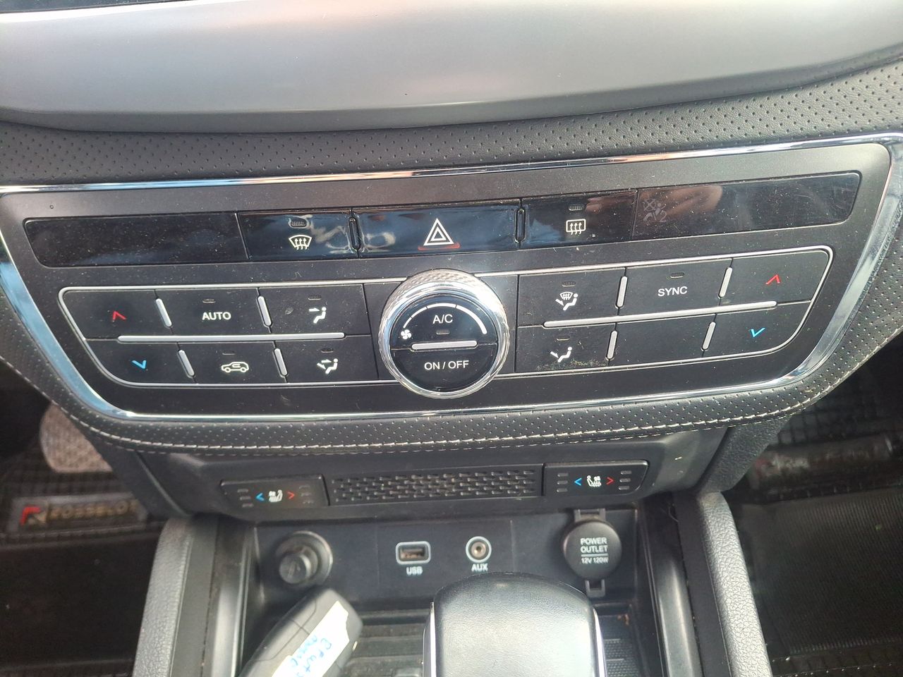 SsangYong Musso — foto 31 de 34