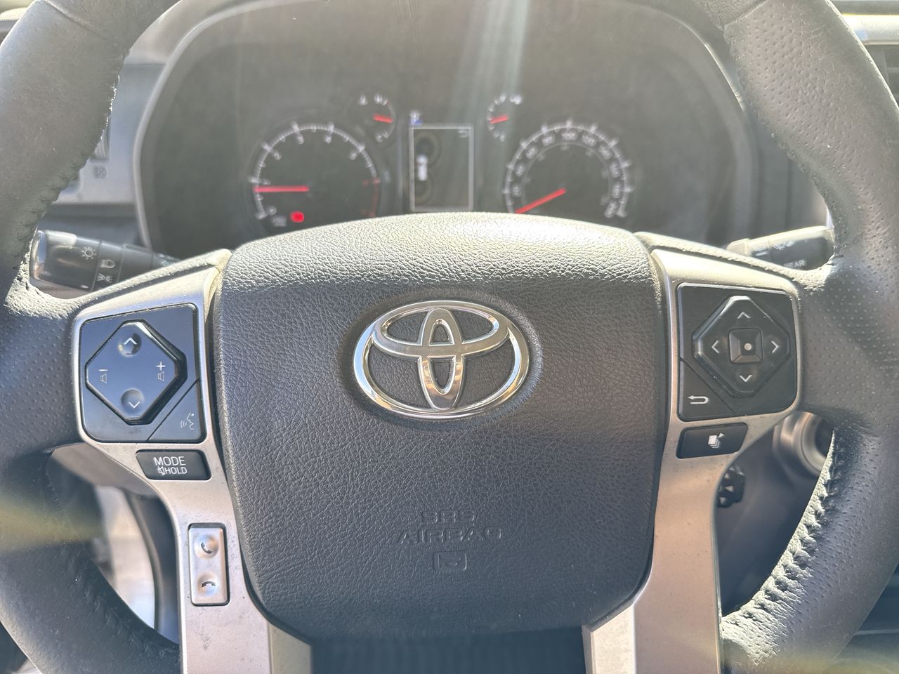 TOYOTA - 26