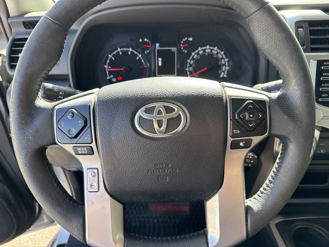 TOYOTA - 25