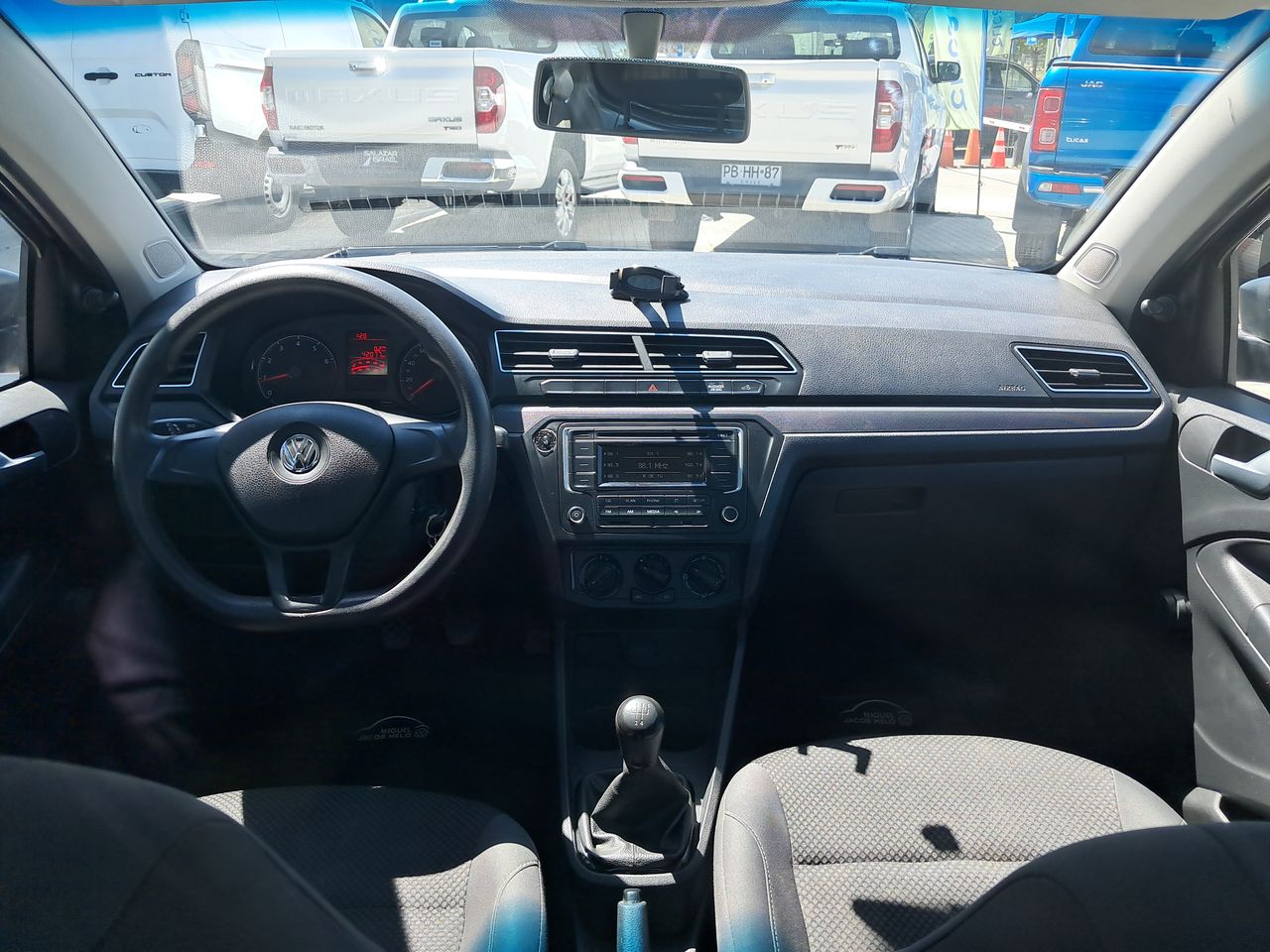 VOLKSWAGEN - 29