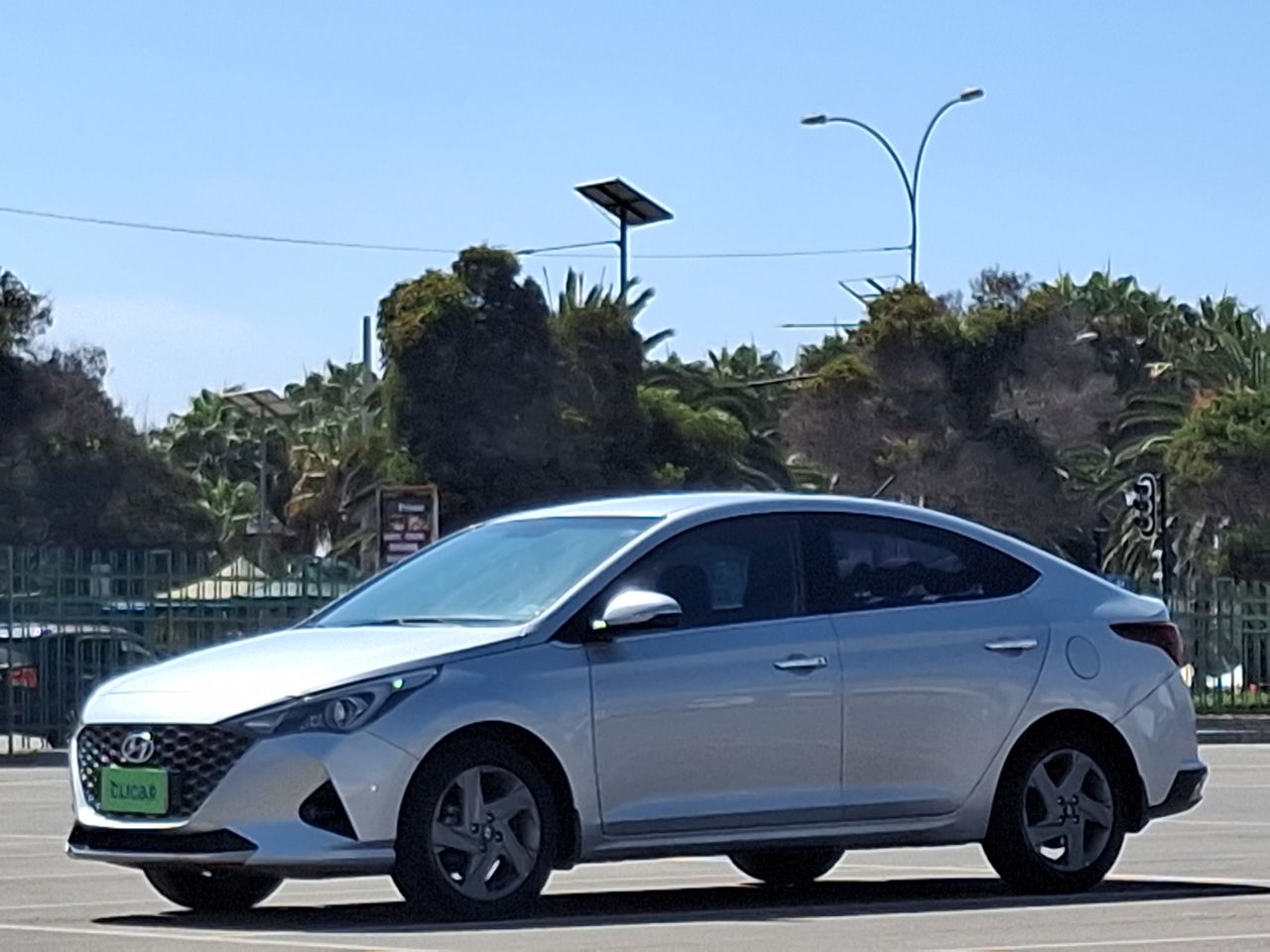 HYUNDAI - 3