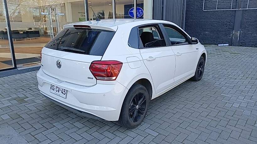 VOLKSWAGEN - 4