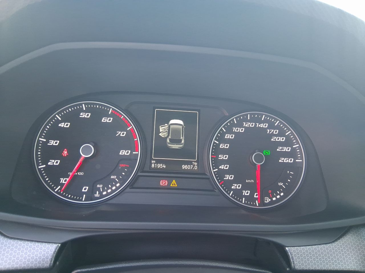 SEAT - 25